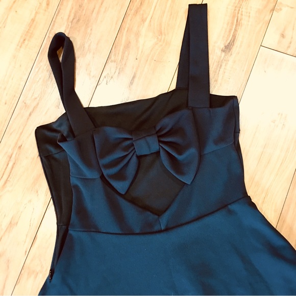 miami Dresses & Skirts - Black bow sleeveless spaghetti strap cocktail prom dress summer date nig…